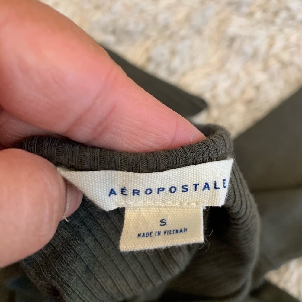 Aeropostale - Picture 4 of 4